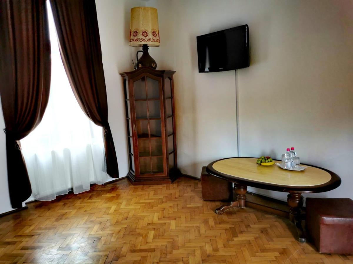 Novel Rooms 锡比乌 外观 照片