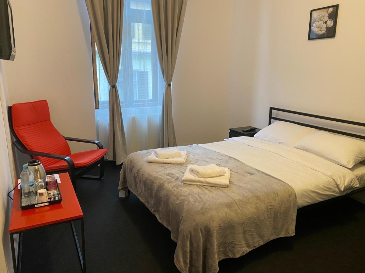 Novel Rooms 锡比乌 外观 照片