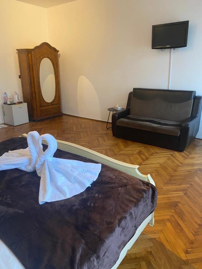 Novel Rooms 锡比乌 外观 照片